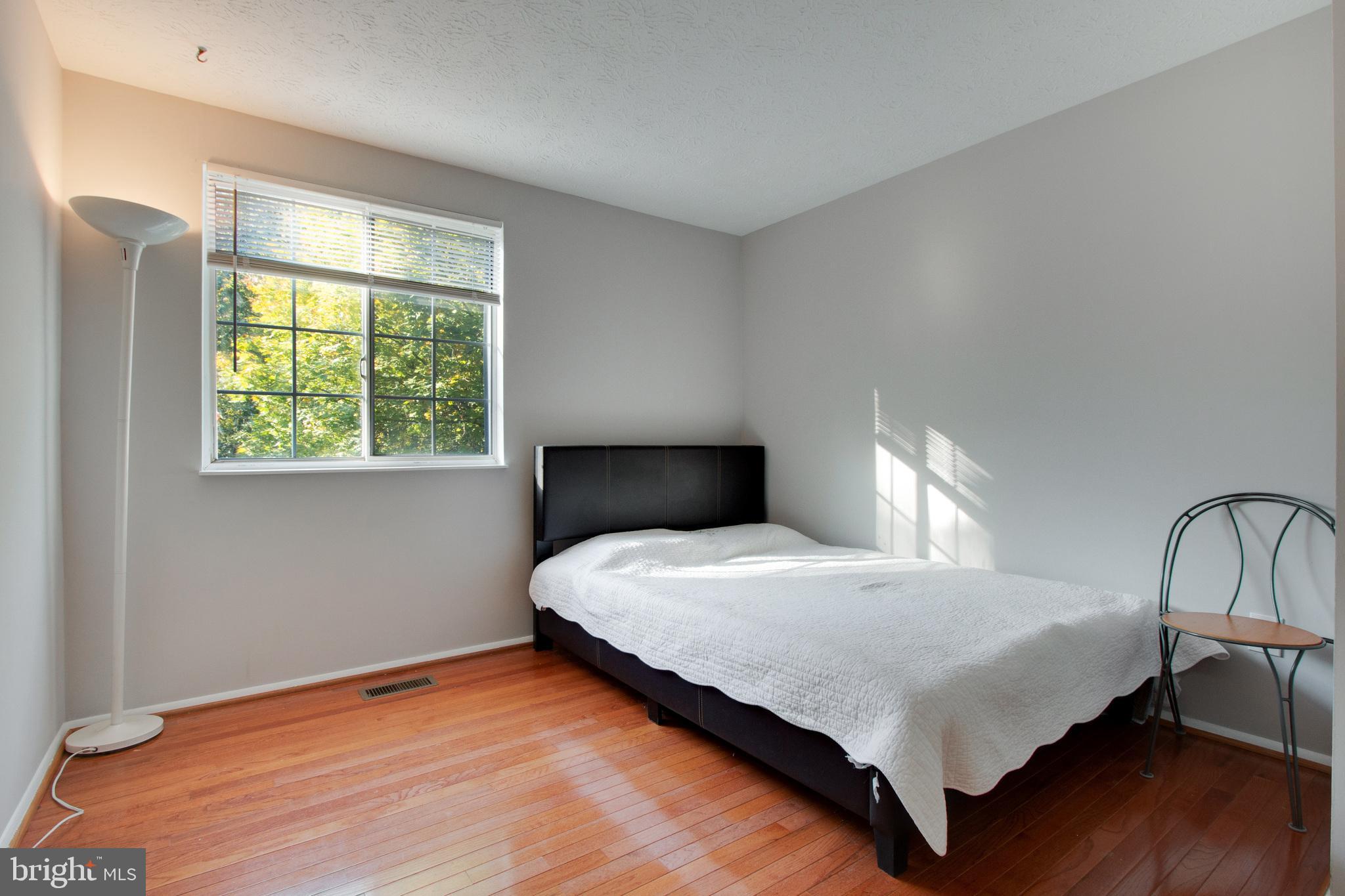 1413 Rising Wind Court Silver Spring, MD 20905 - Photo 8 of 16
