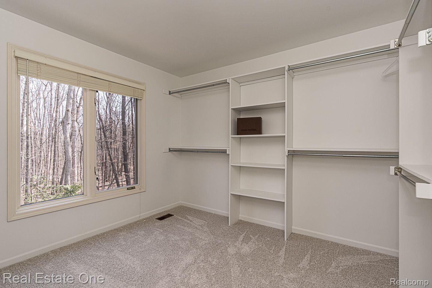 1926 Brookfield Road Rochester, MI 48306 - Photo 42 of 70 Gallery Image 42