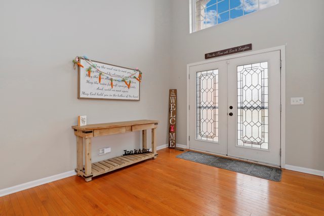 5961 Chatham Drive Hoffman Estates, IL 60192 - Photo 3 of 39