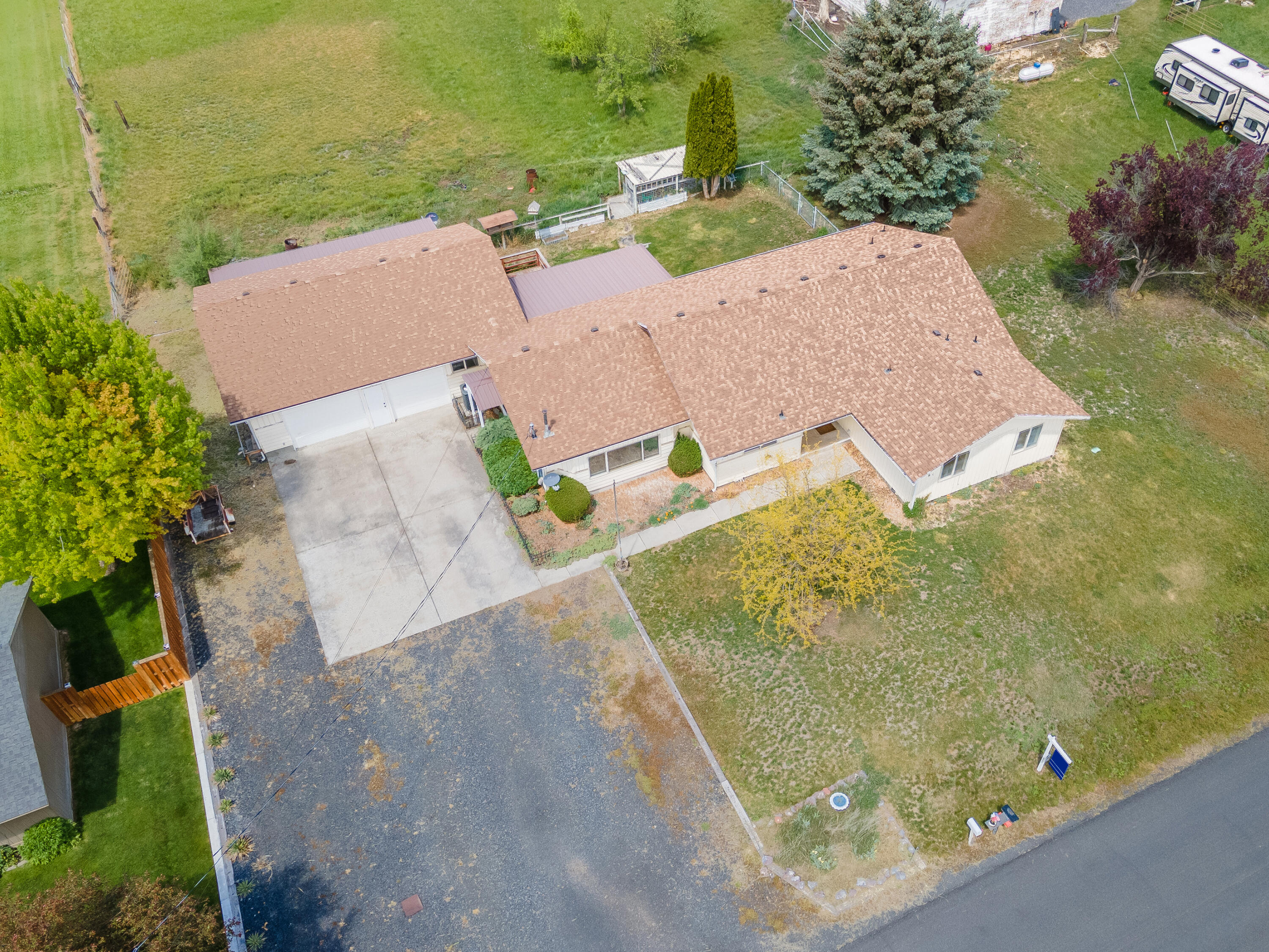 591 Martingale Road Prineville, OR 97754 - Photo 68 of 84 591NWMartingale-DroneShots-14