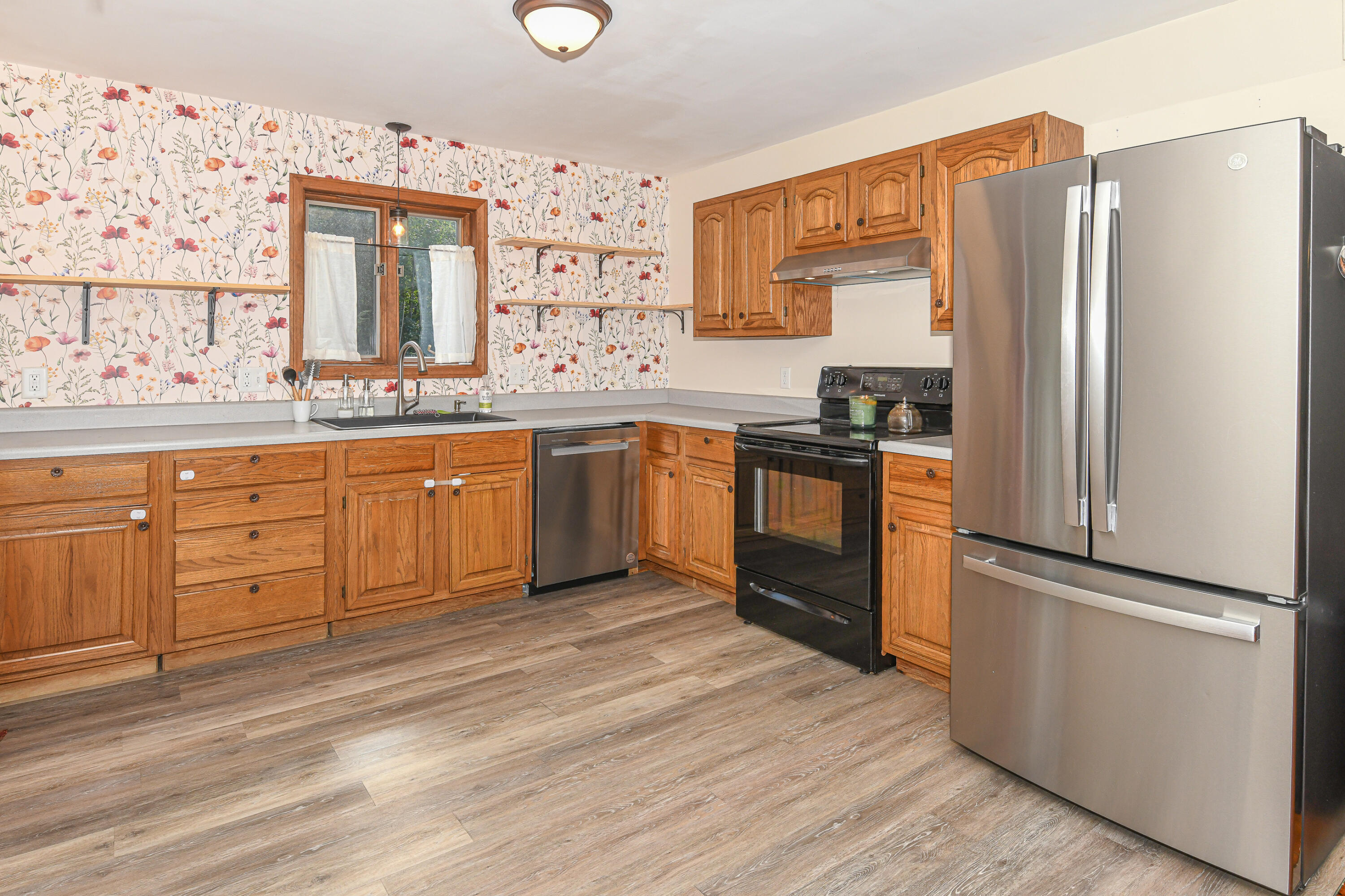 112 Thompson Lake Shores Road Casco, ME 04015 - Photo 15 of 52 112 thompson lakes shores road-70