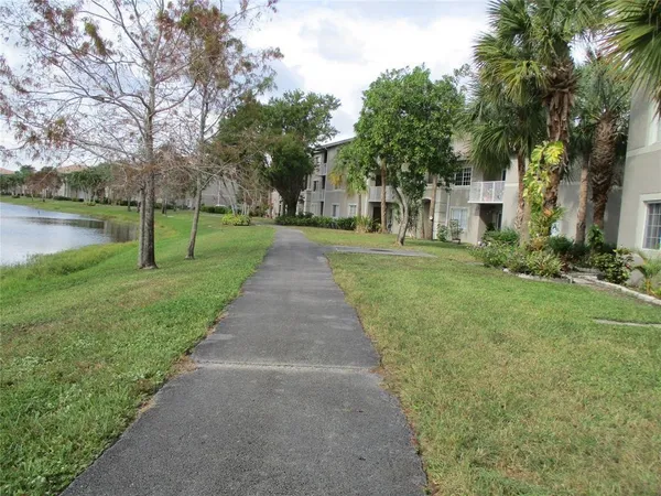 $2,375 | 5045 Wiles Road, Unit 206, Coconut Creek, FL 33073