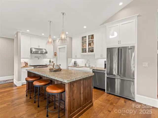 $800,000 | 6 Starwood Valley Trail, Arden, NC 28704