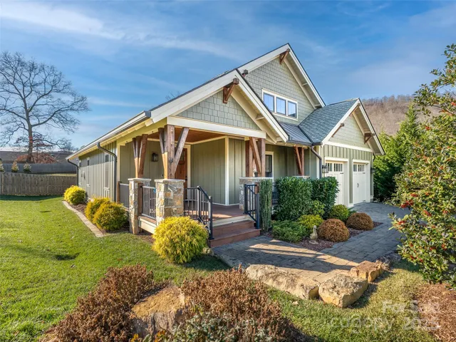 $800,000 | 6 Starwood Valley Trail, Arden, NC 28704