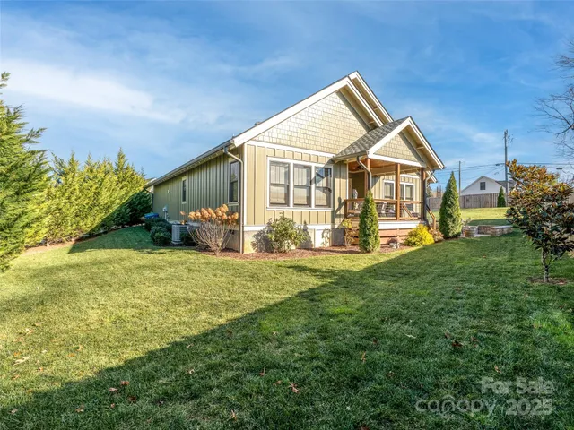 $800,000 | 6 Starwood Valley Trail, Arden, NC 28704