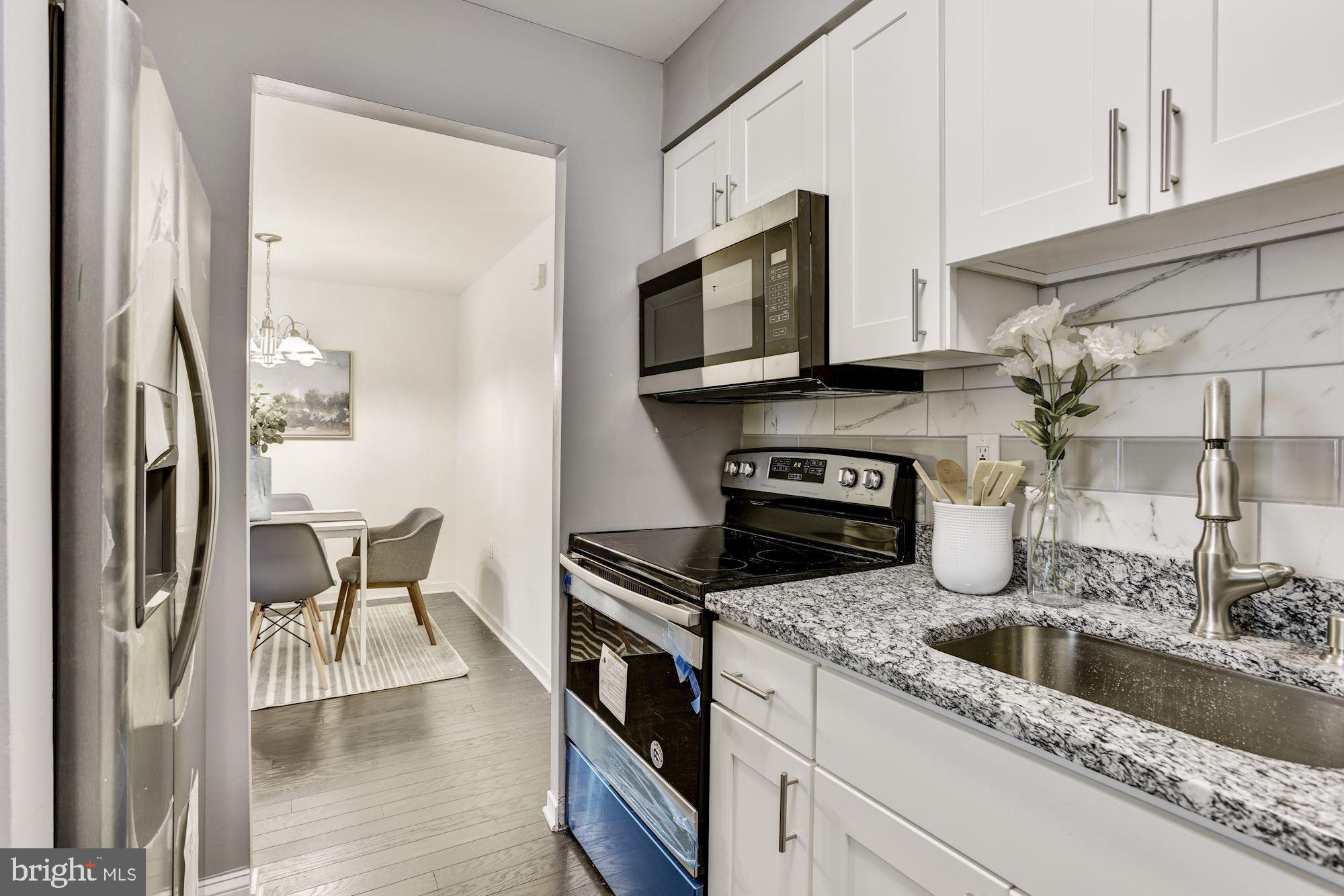20 Andrew Place, Unit R125 Baltimore, MD 21201 - Photo 12 of 22 Kitchen