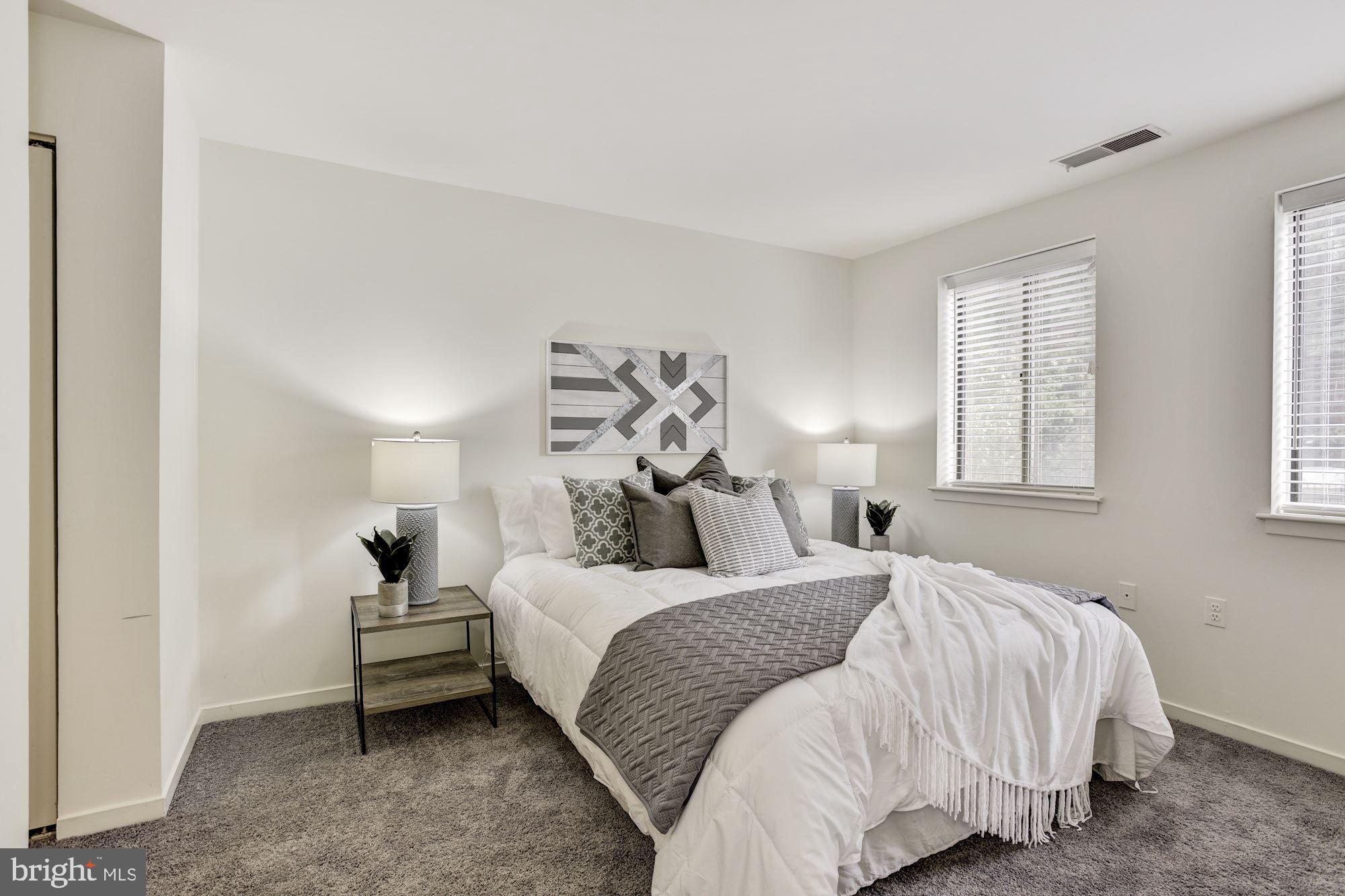 20 Andrew Place, Unit R125 Baltimore, MD 21201 - Photo 13 of 22 Master Bedroom