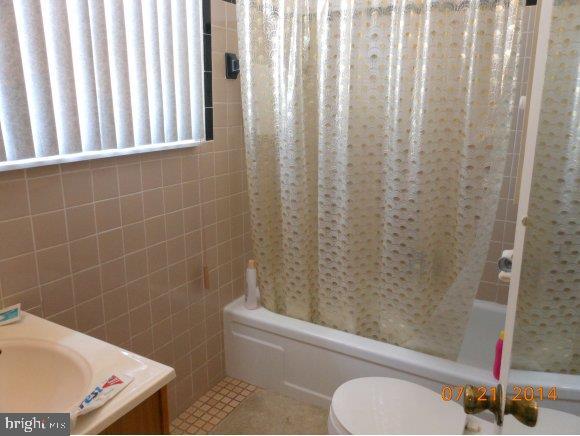 112 East Thames Road Tuckerton, NJ 08087 - Photo 8 of 29