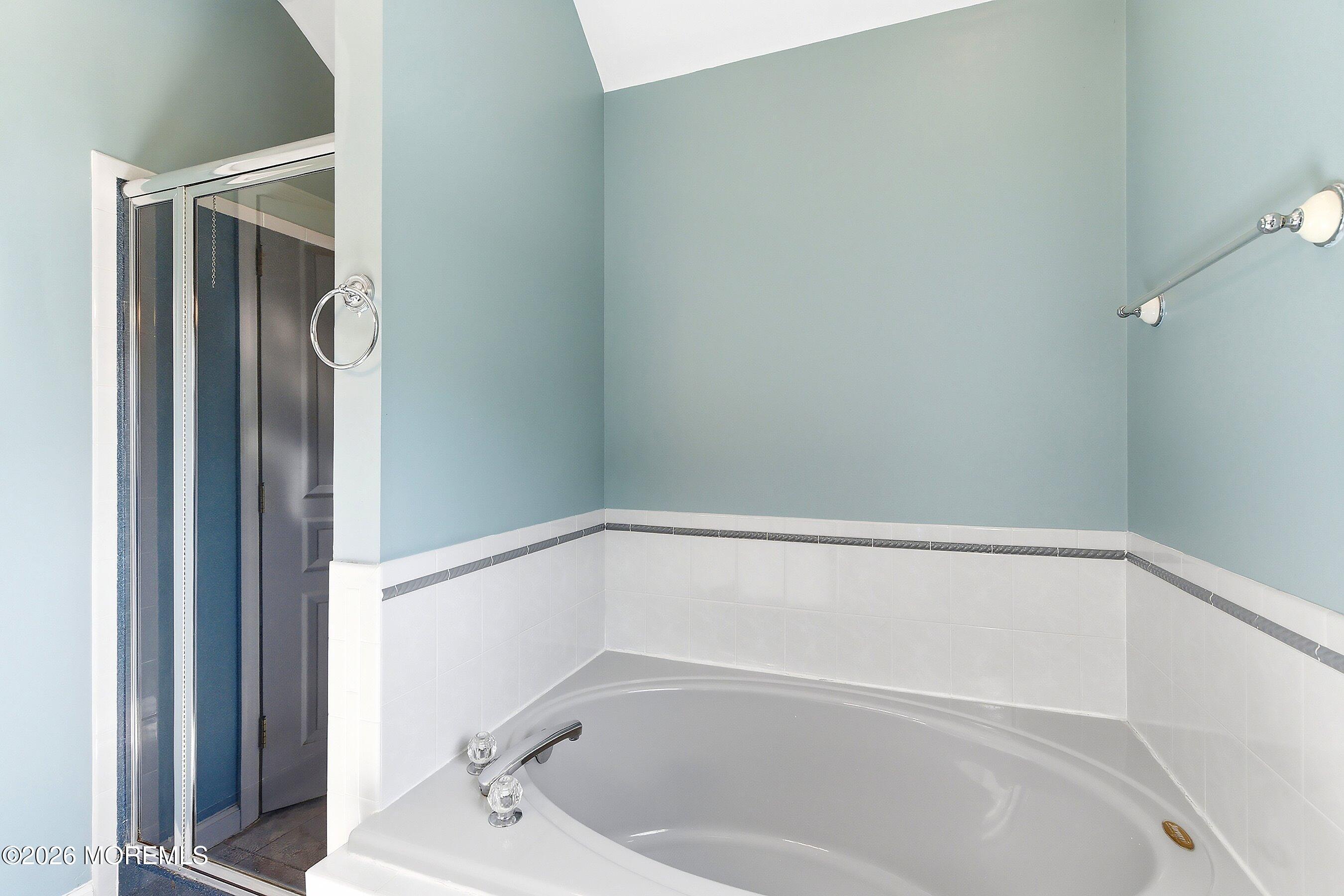 1677 Joffre Road Forked River, NJ 08731 - Photo 19 of 35 a bathroom with bathtub