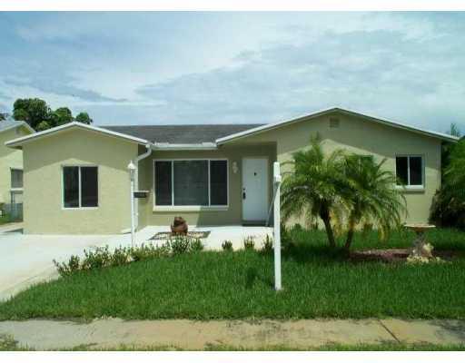 23130 Southwest 59th Avenue Boca Raton, FL 33428 - Photo 1 of 13 Primary Photo