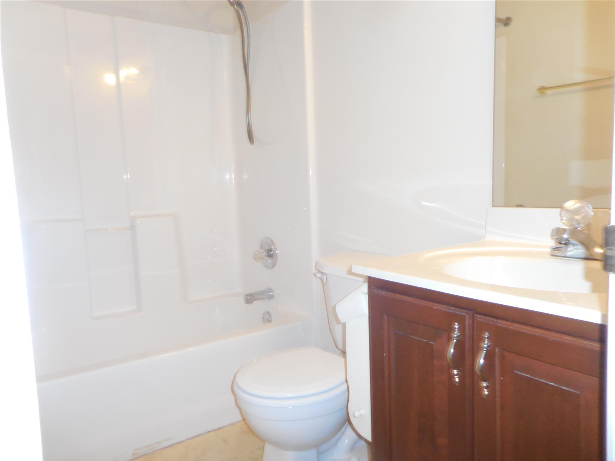 21 Patrick Road Fayetteville, TN 37334 - Photo 22 of 24 Additional bathroom