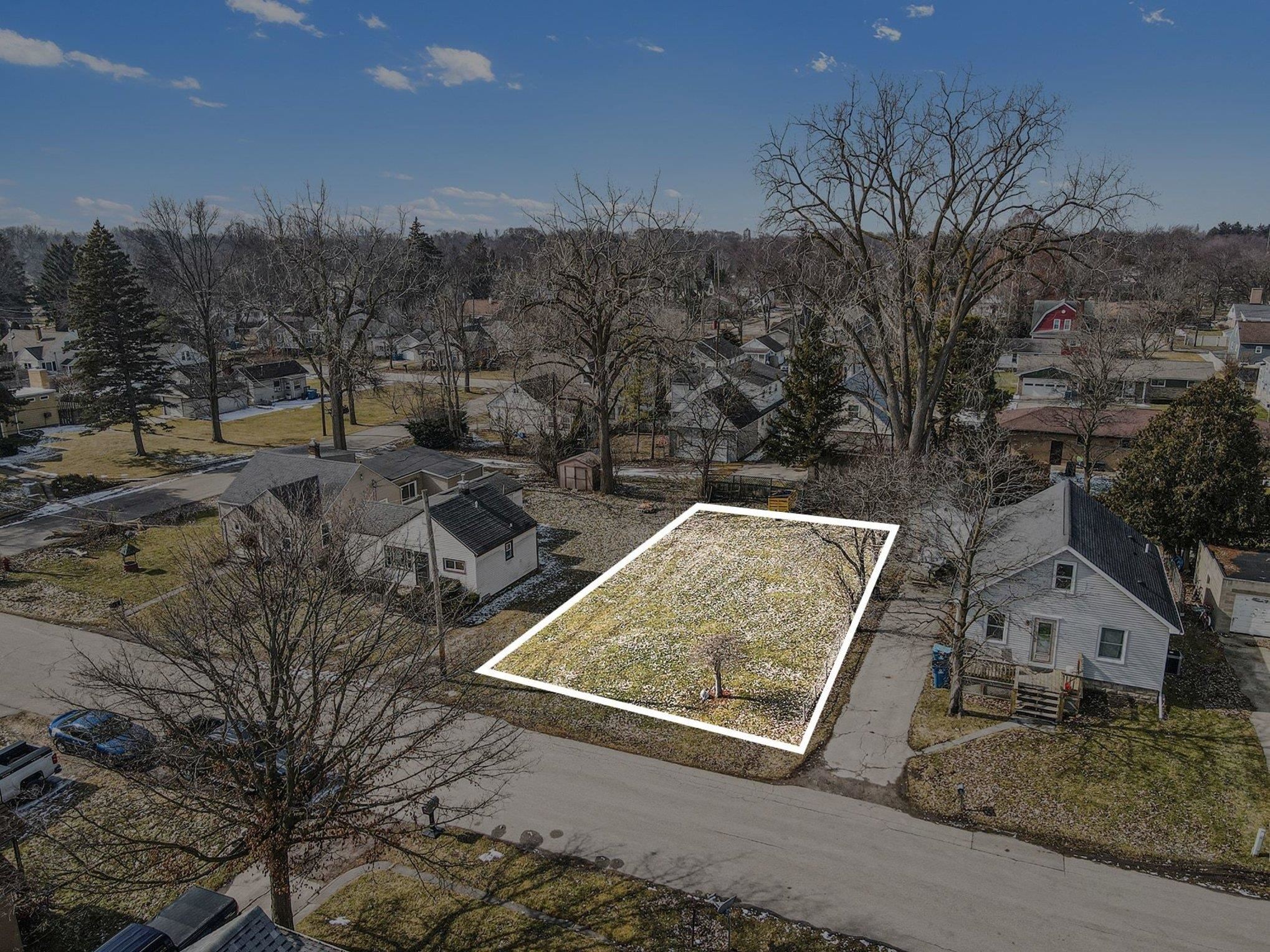405 Harvard Street Bay City, MI 48708 - Photo 1 of 7