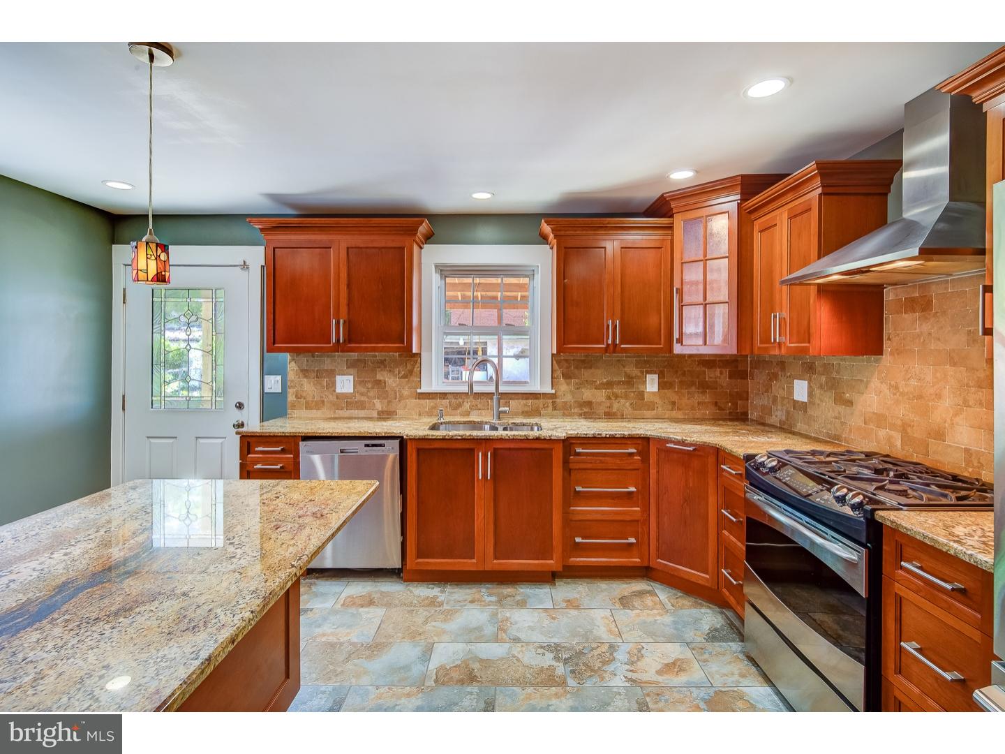 4404 Rhawn Street Philadelphia, PA 19136 - Photo 8 of 24 Kitchen