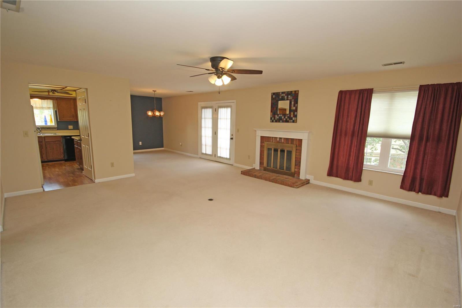 8815 Pardee Forest Drive, Unit C St. Louis, MO 63123 - Photo 2 of 31