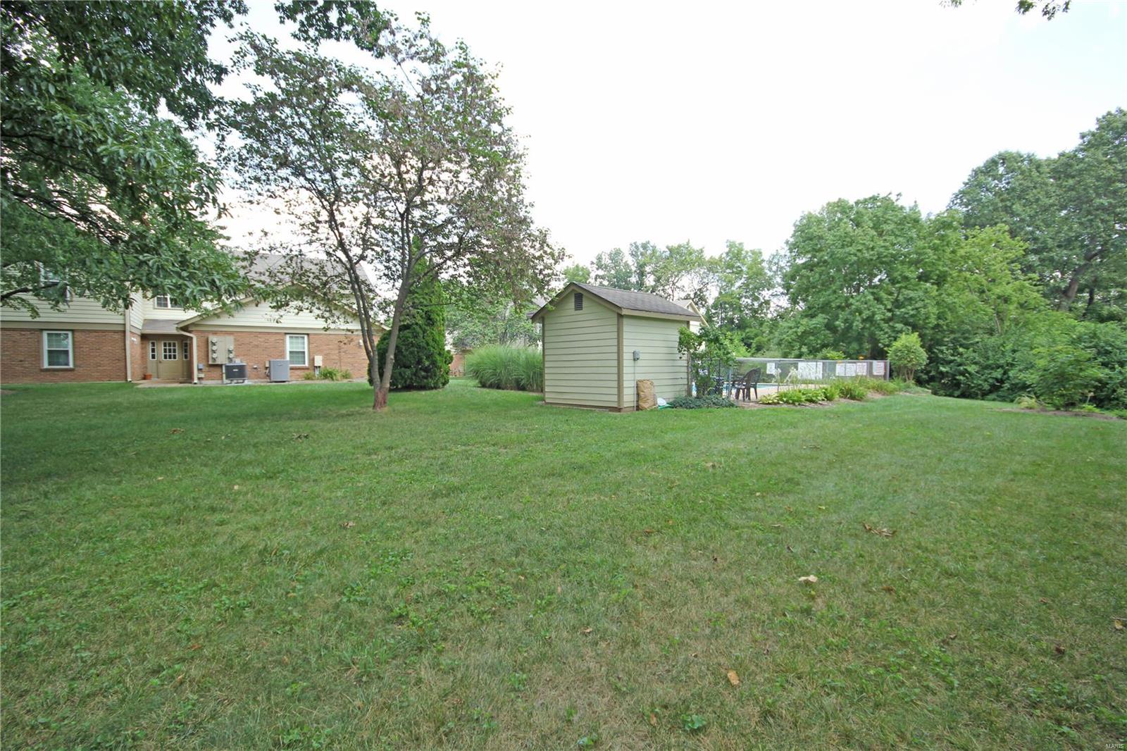 8815 Pardee Forest Drive, Unit C St. Louis, MO 63123 - Photo 30 of 31