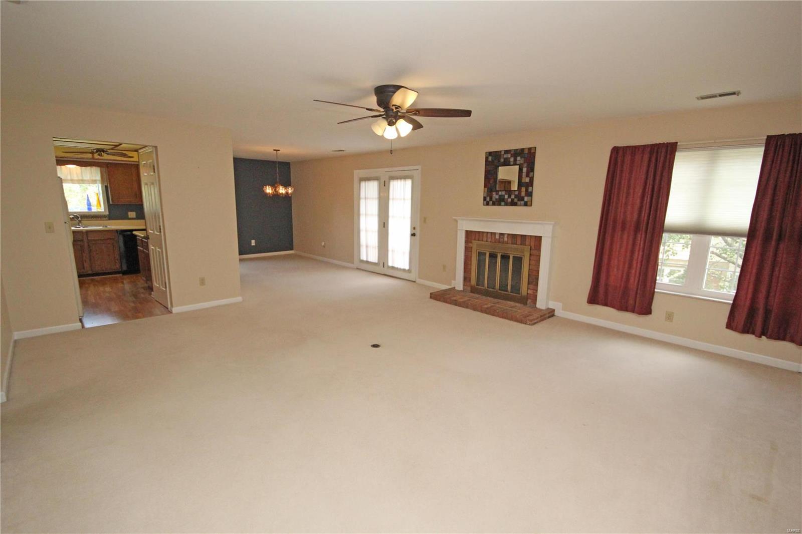 8815 Pardee Forest Drive, Unit C St. Louis, MO 63123 - Photo 4 of 31