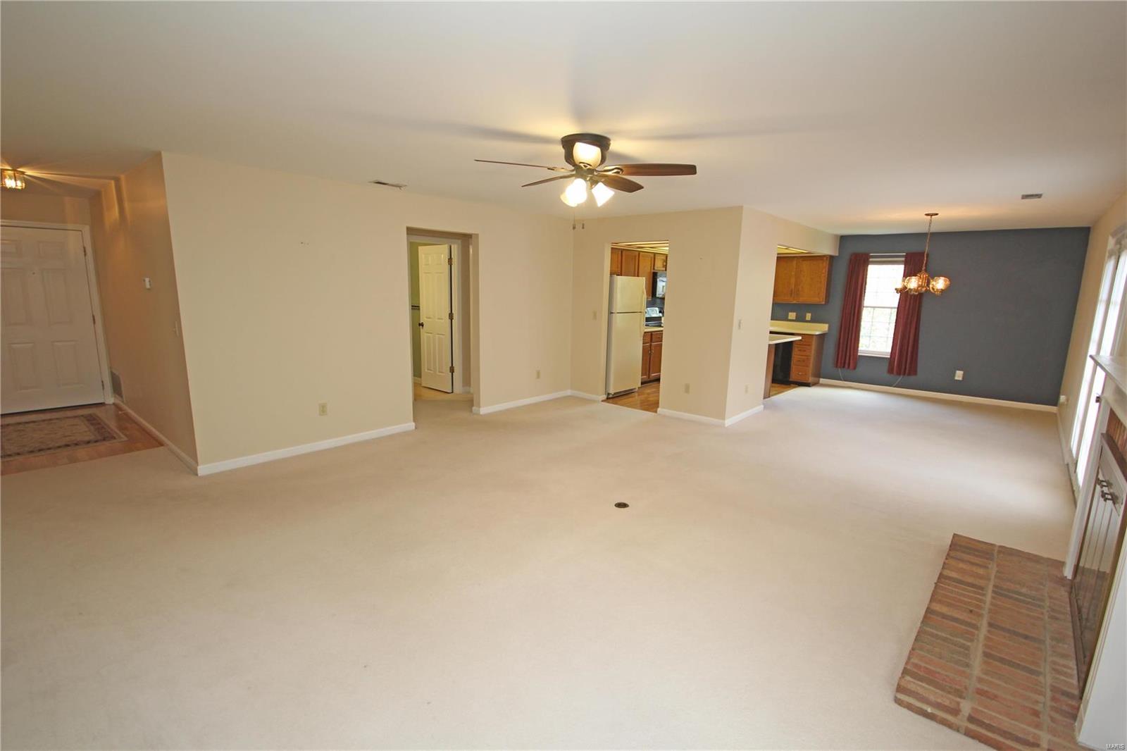 8815 Pardee Forest Drive, Unit C St. Louis, MO 63123 - Photo 6 of 31