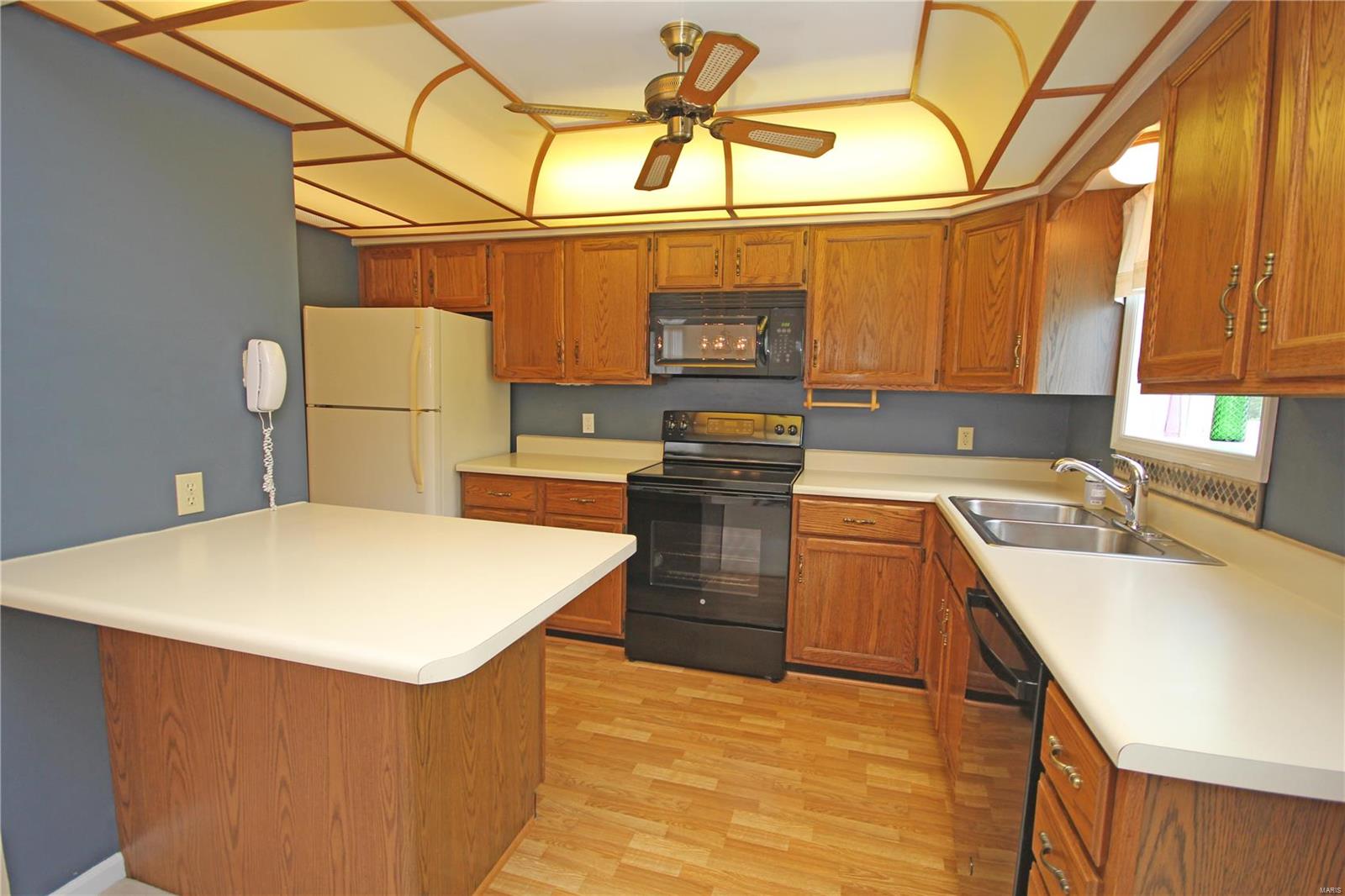 8815 Pardee Forest Drive, Unit C St. Louis, MO 63123 - Photo 8 of 31