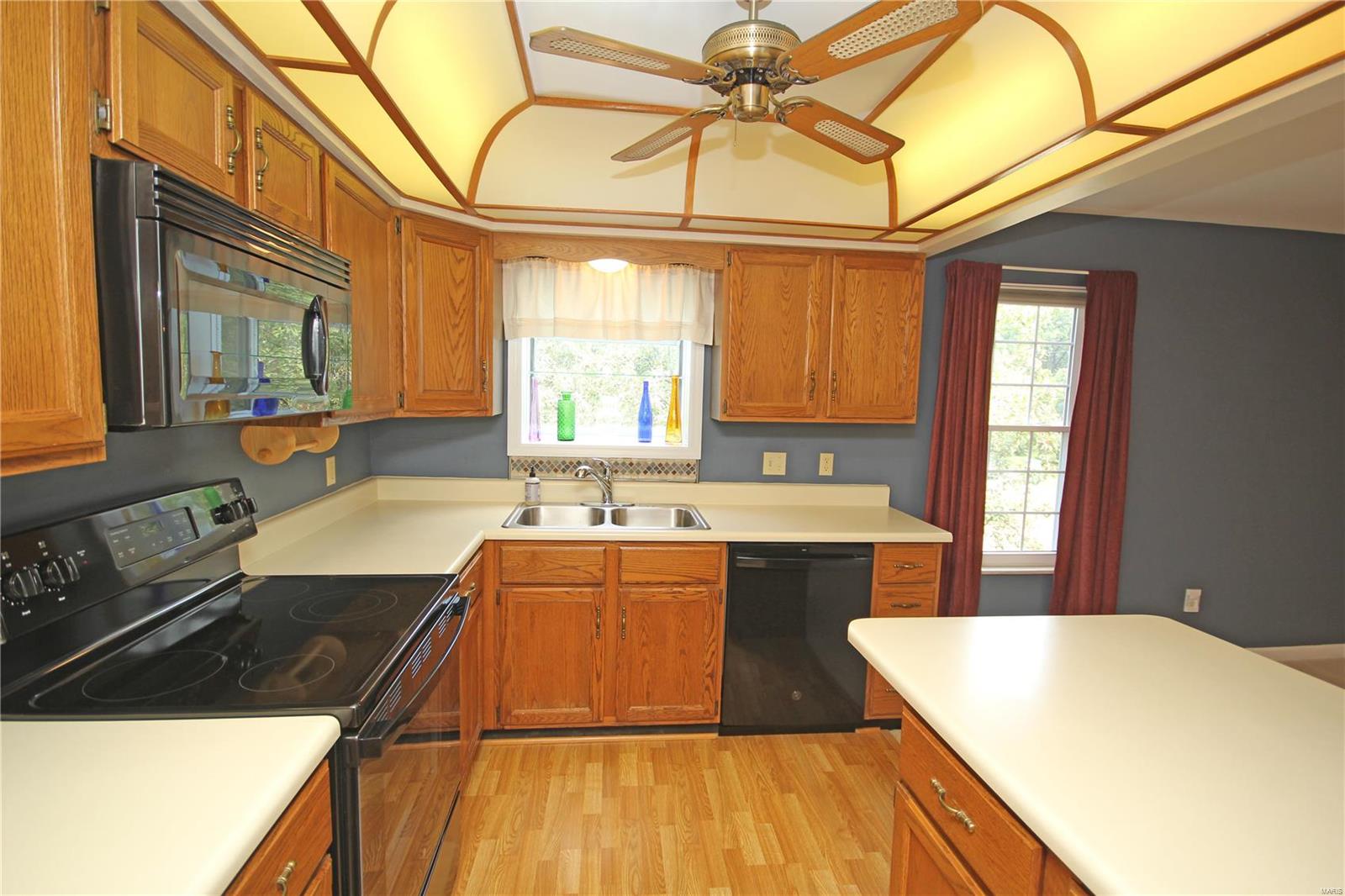 8815 Pardee Forest Drive, Unit C St. Louis, MO 63123 - Photo 9 of 31