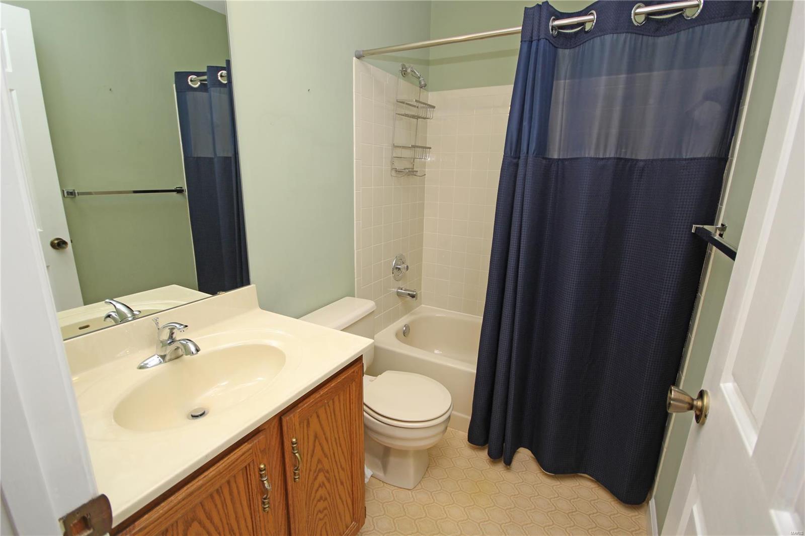 8815 Pardee Forest Drive, Unit C St. Louis, MO 63123 - Photo 10 of 31