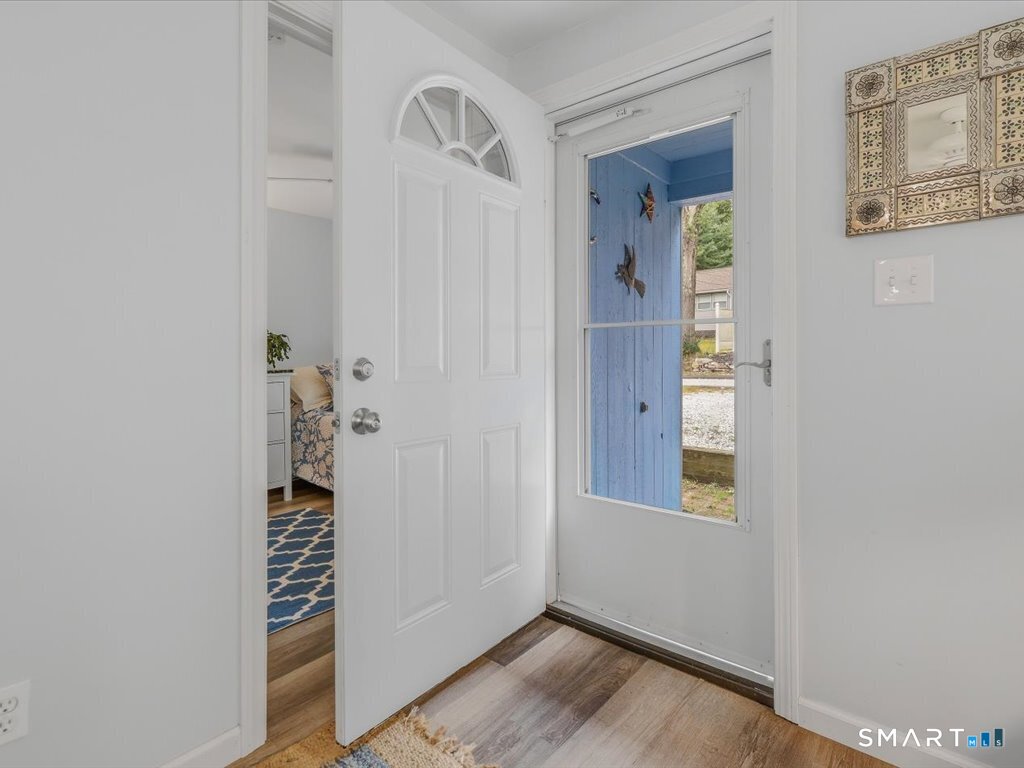 41 Spring Glen Road East Lyme, CT 06357 - Photo 6 of 30 Gallery Image 6