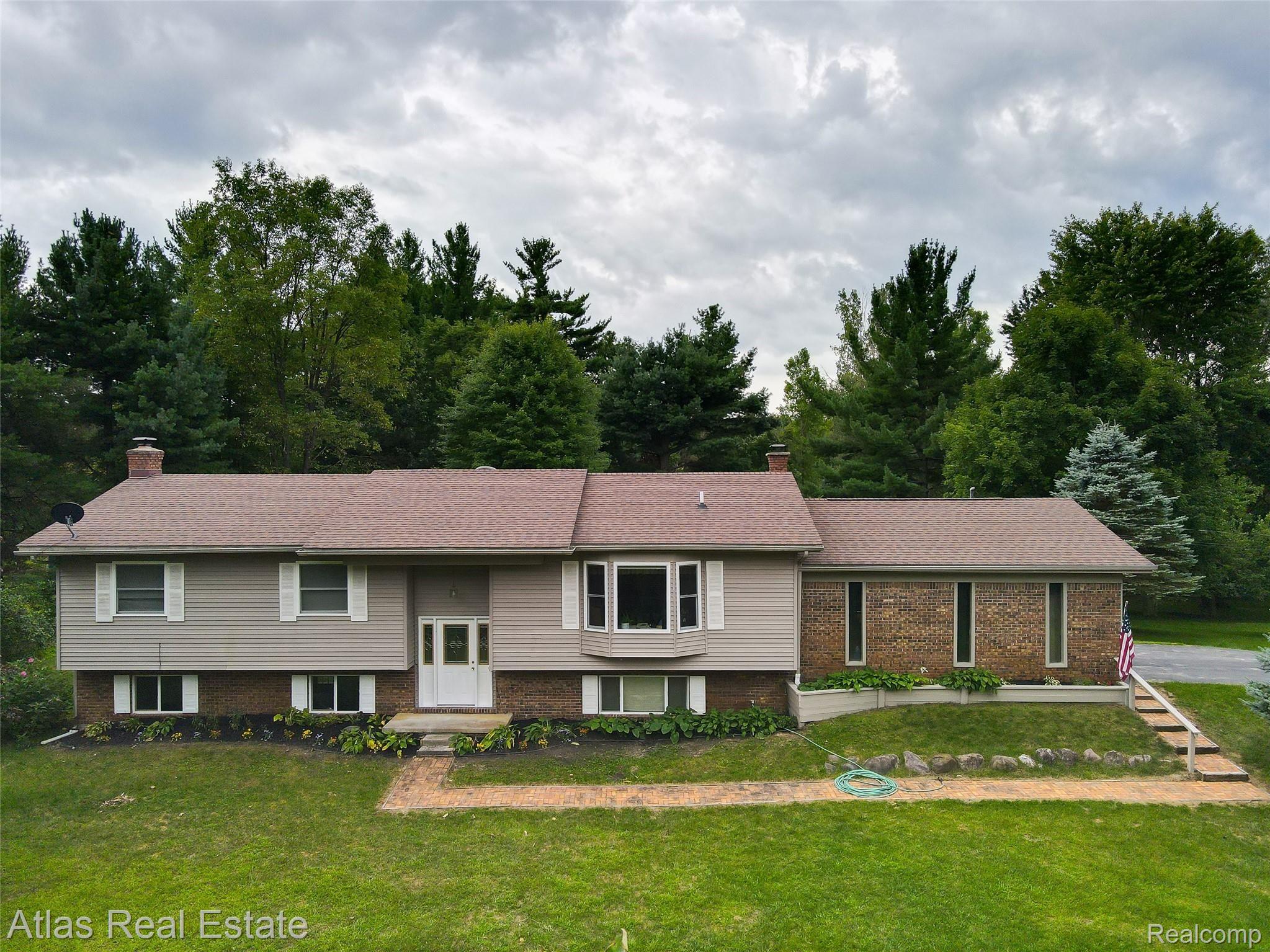 12122 Kipp Road Goodrich, MI 48438 - Photo 9 of 52 DJI_0195.jpg