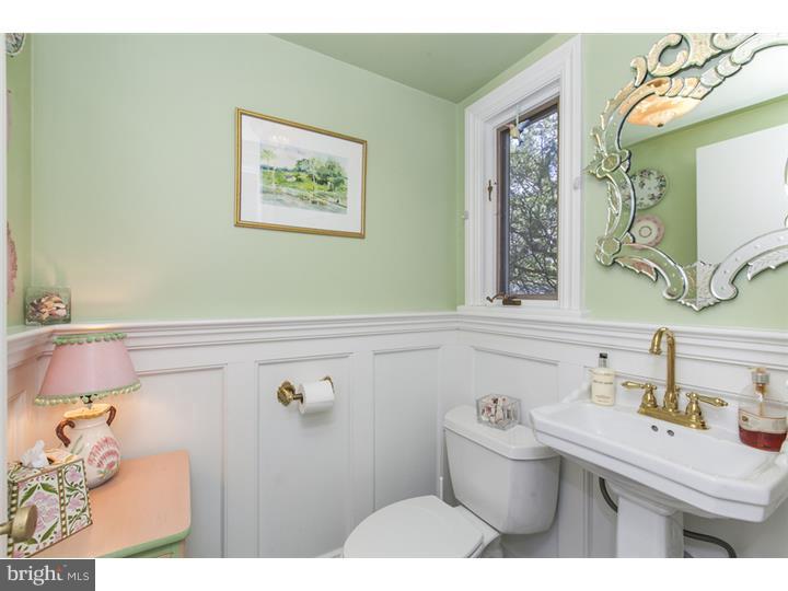 284 Mercer Street Princeton, NJ 08540 - Photo 10 of 24 Half Bath