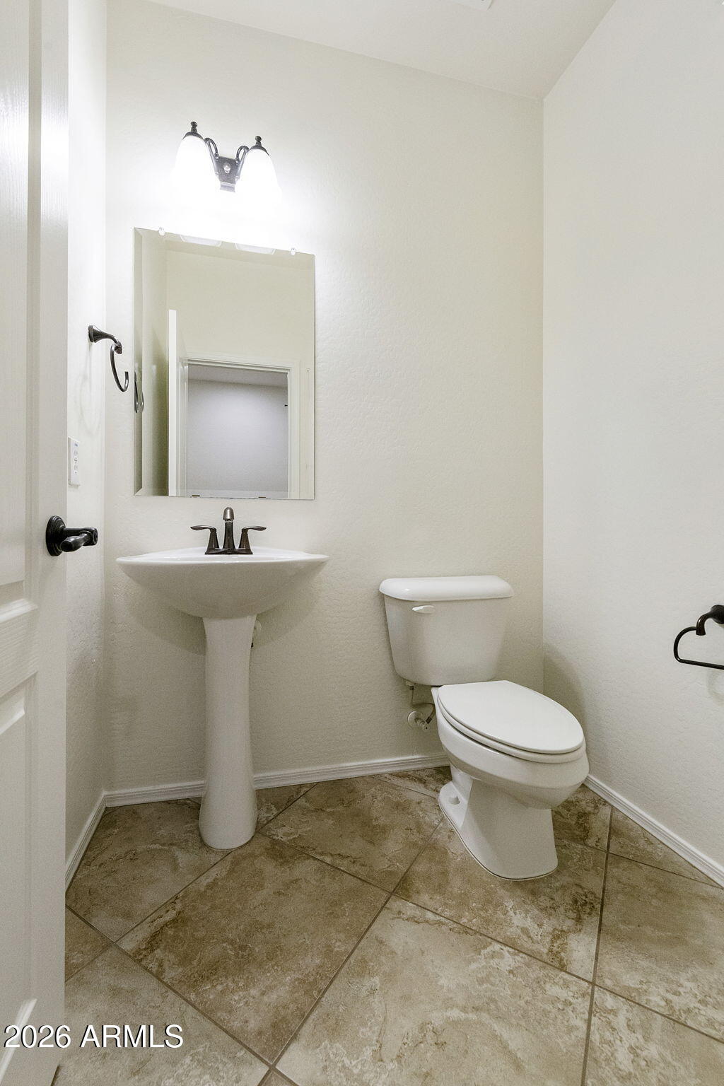 3328 East Roland Street Mesa, AZ 85213 - Photo 7 of 28