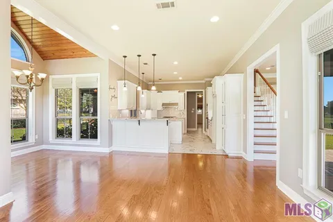 $690,000 | 40174 Dove Estates Court, Gonzales, LA 70737
