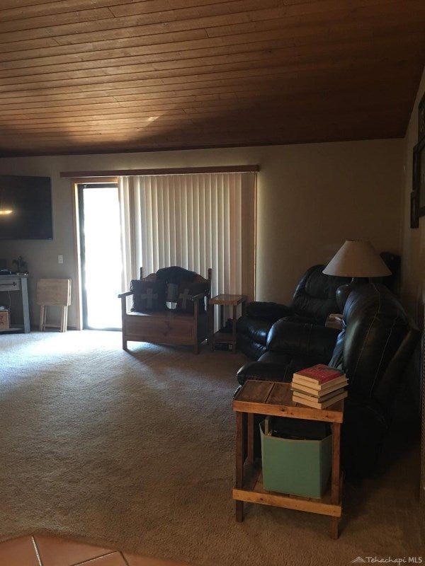 23201 Homestead Way Tehachapi, CA 93561 - Photo 7 of 21 Gallery Image 7