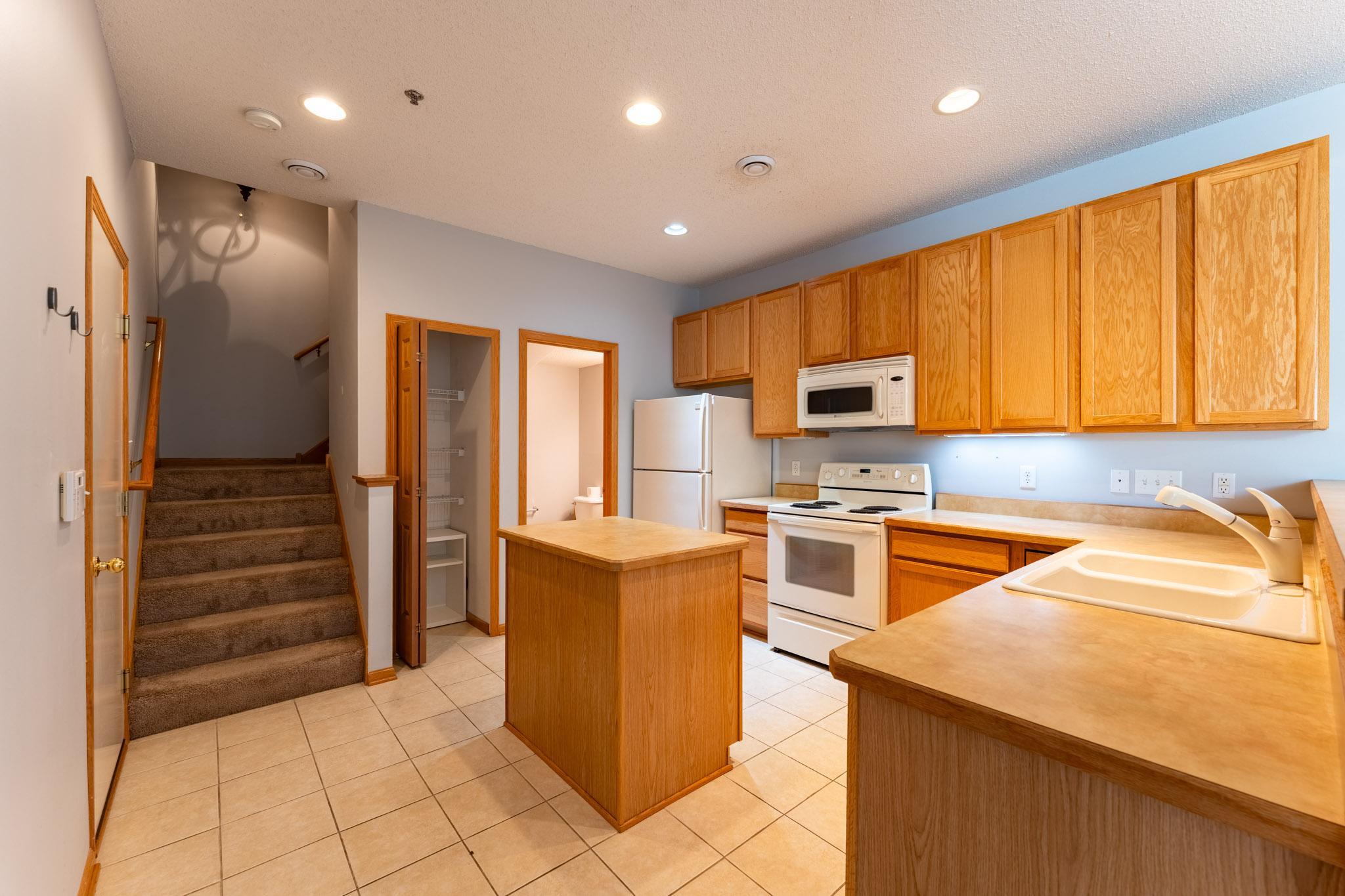 2989 Boulder Ridge Drive Northwest Rochester, MN 55901 - Photo 18 of 37