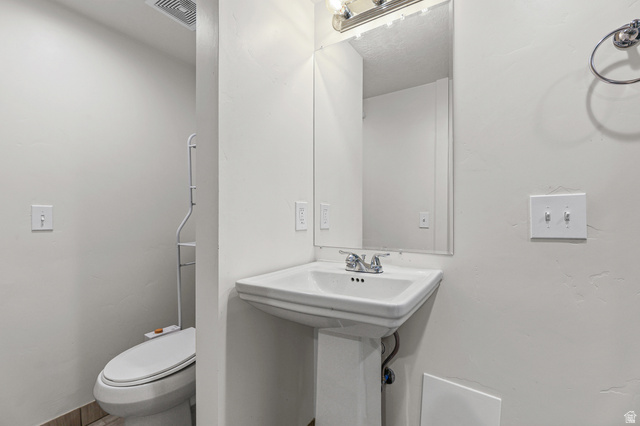 175 North 700 East Springville, UT 84663 - Photo 18 of 32 3/4 Bathroom