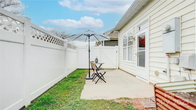 $358,000 | 300 Park View Drive, Belmont, NC 28012