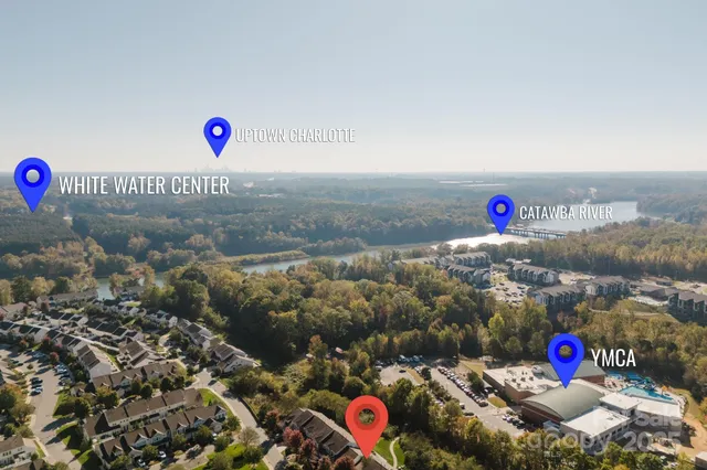 a view of a area with play ground