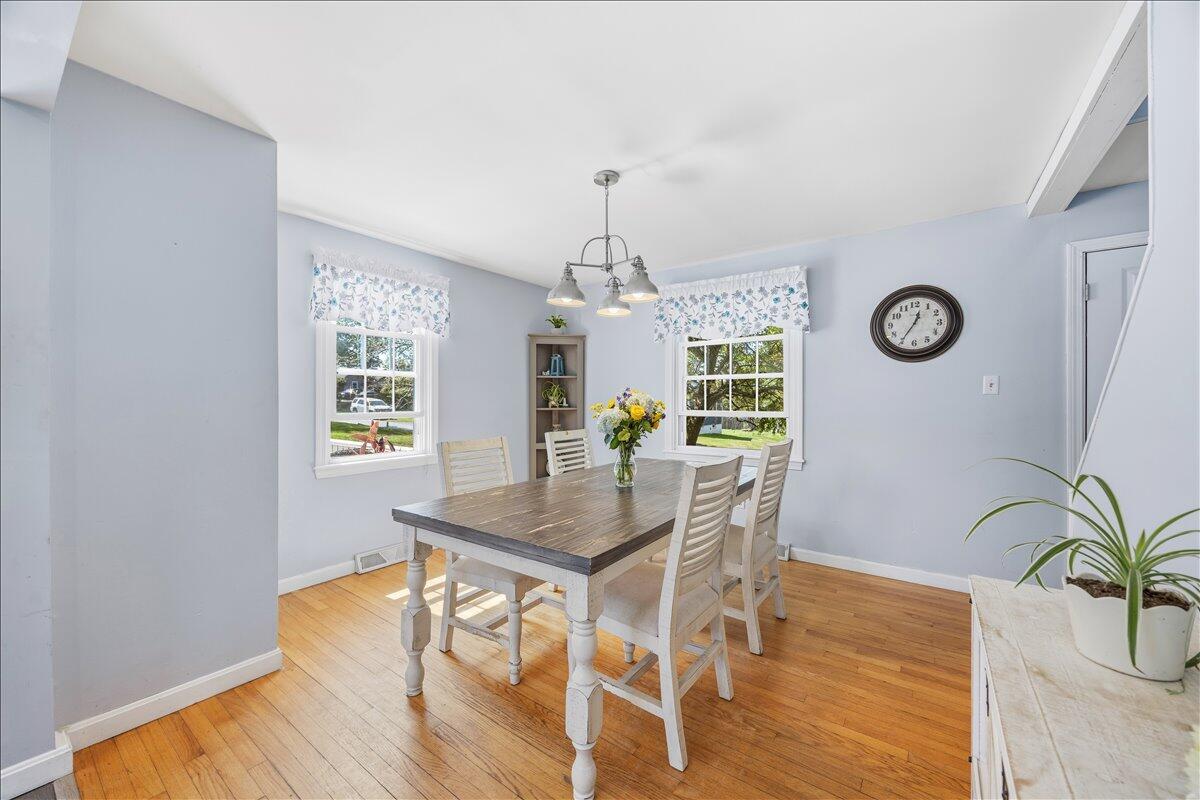 19 Grover Road Cape Elizabeth, ME 04107 - Photo 11 of 35 13-19 Grover-13