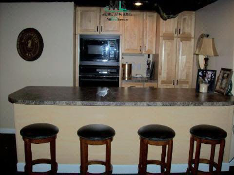 891 Lake Shore Road Grosse Pointe, MI 48236 - Photo 16 of 17 31045804-16.JPG