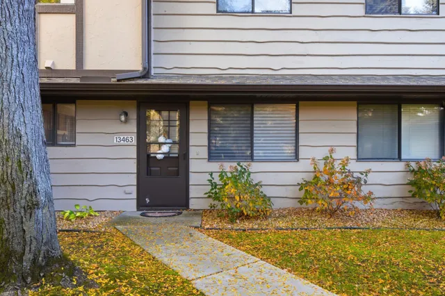 $190,000 | 13463 Zenith Lane, Eden Prairie, MN 55346