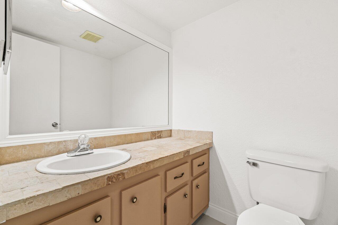 22615 Southwest 66th Avenue, Unit 310 Boca Raton, FL 33428 - Photo 17 of 28 Second Bath