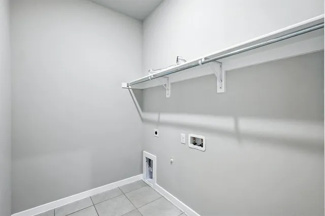 a view of utility room