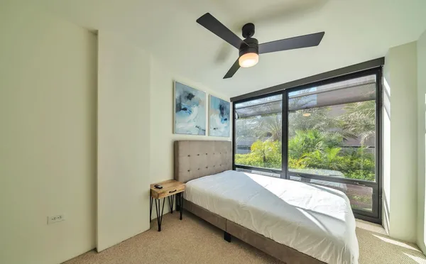 $3,000 | 4808 North 24th Street, Unit 427, Phoenix, AZ 85016
