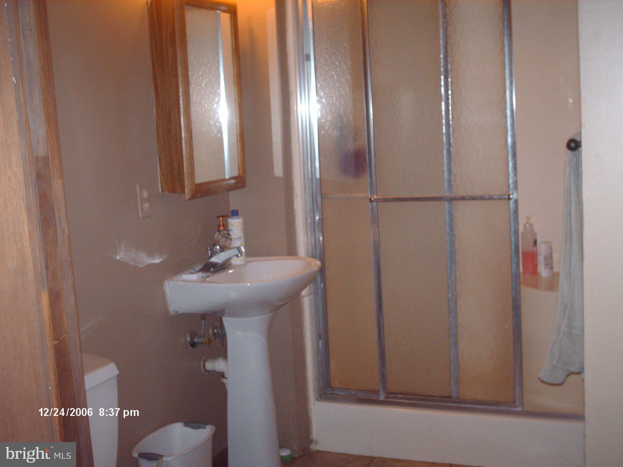 2888 Uniontown Road Westminster, MD 21158 - Photo 18 of 27 Bath