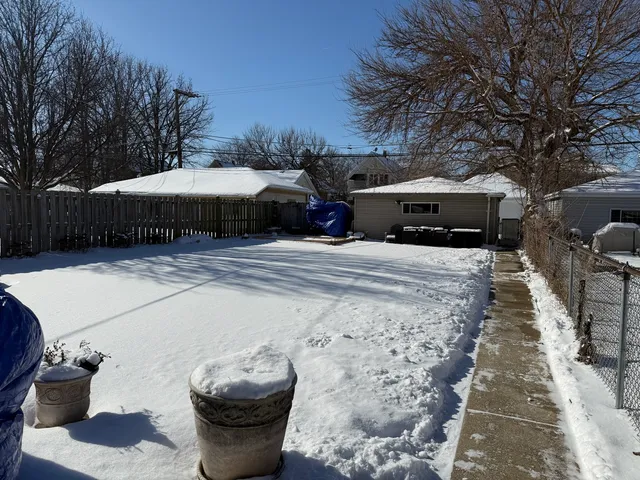 $1,875 | 840 North Austin Boulevard, Unit 1, Oak Park, IL 60302