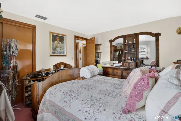 $349,900 | 3 Riviera Drive, Enfield, CT 06082