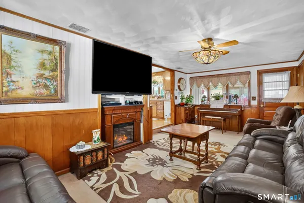 $349,900 | 3 Riviera Drive, Enfield, CT 06082