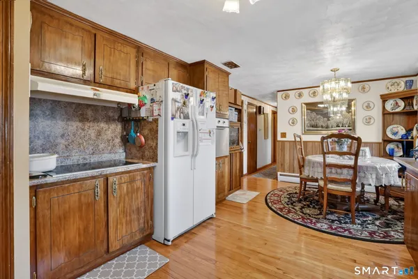 $349,900 | 3 Riviera Drive, Enfield, CT 06082