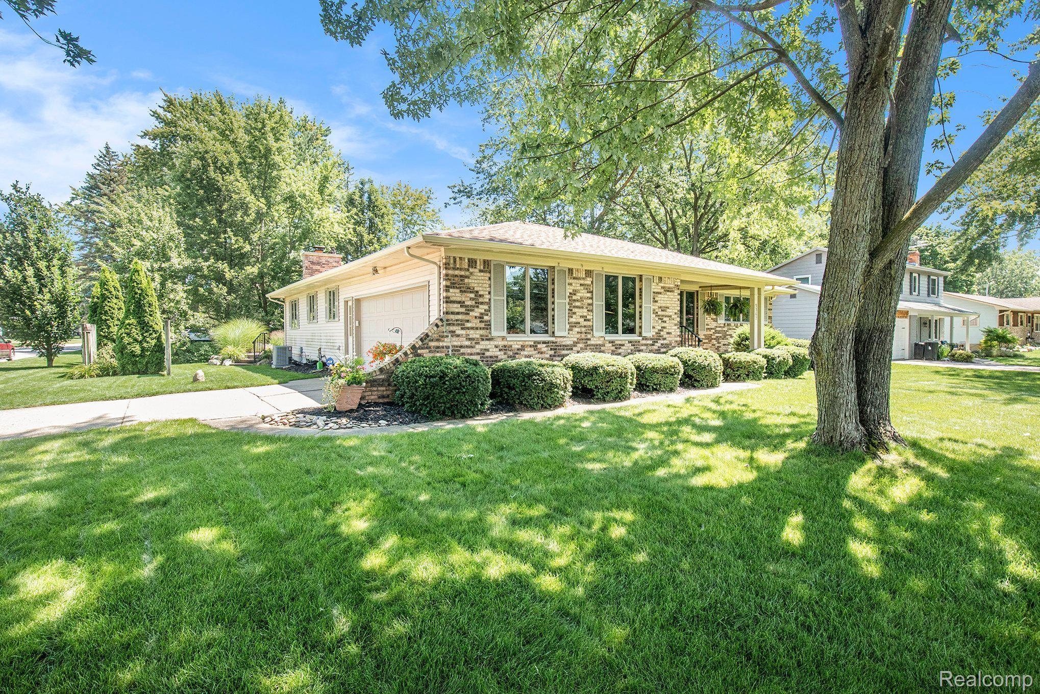 5367 Sturbridge Road Grand Blanc, MI 48439 - Photo 3 of 18 Gallery Image 3