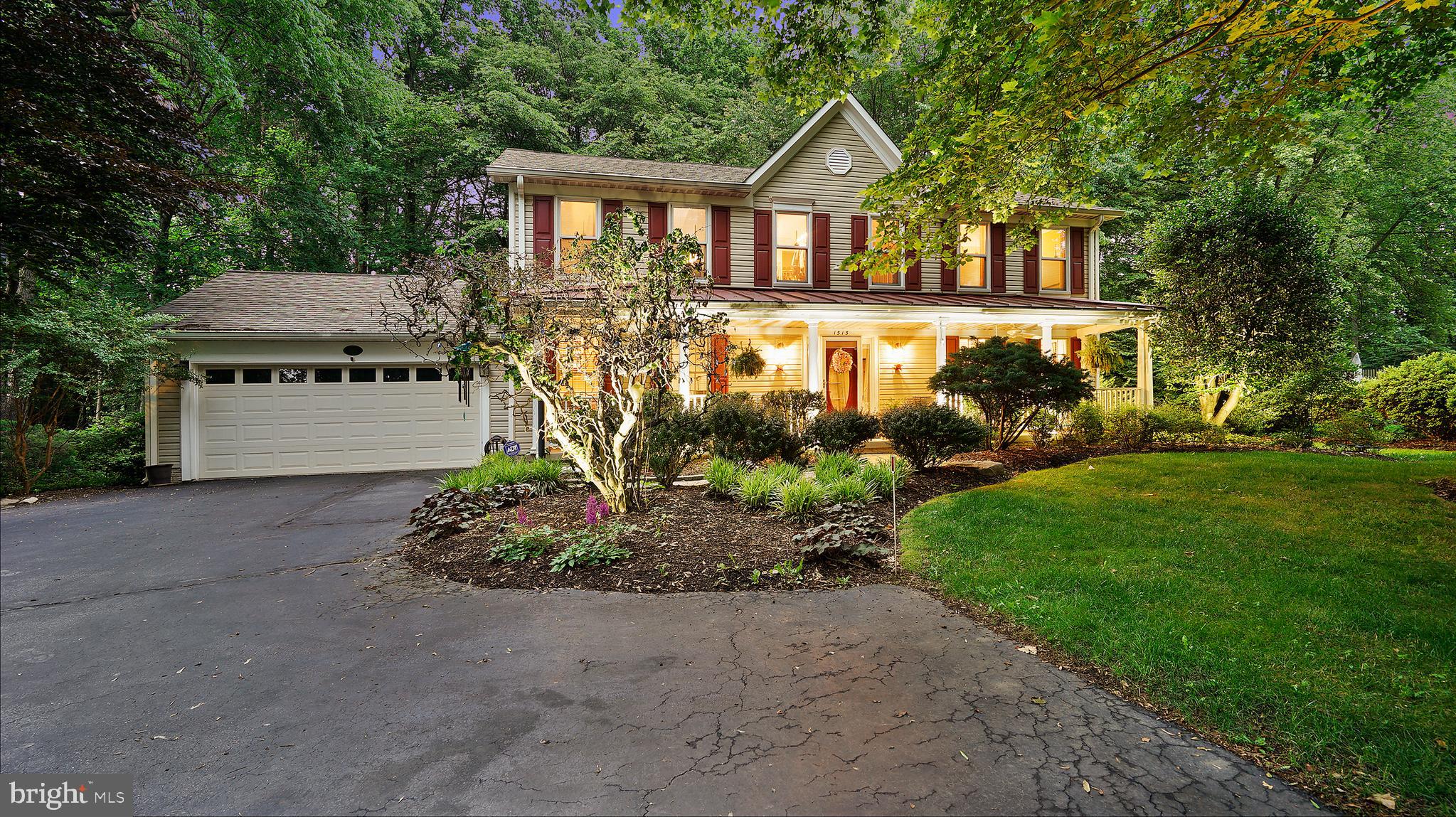 Spacious 5BR/3.5 Bath Reston Home on 1 Acre