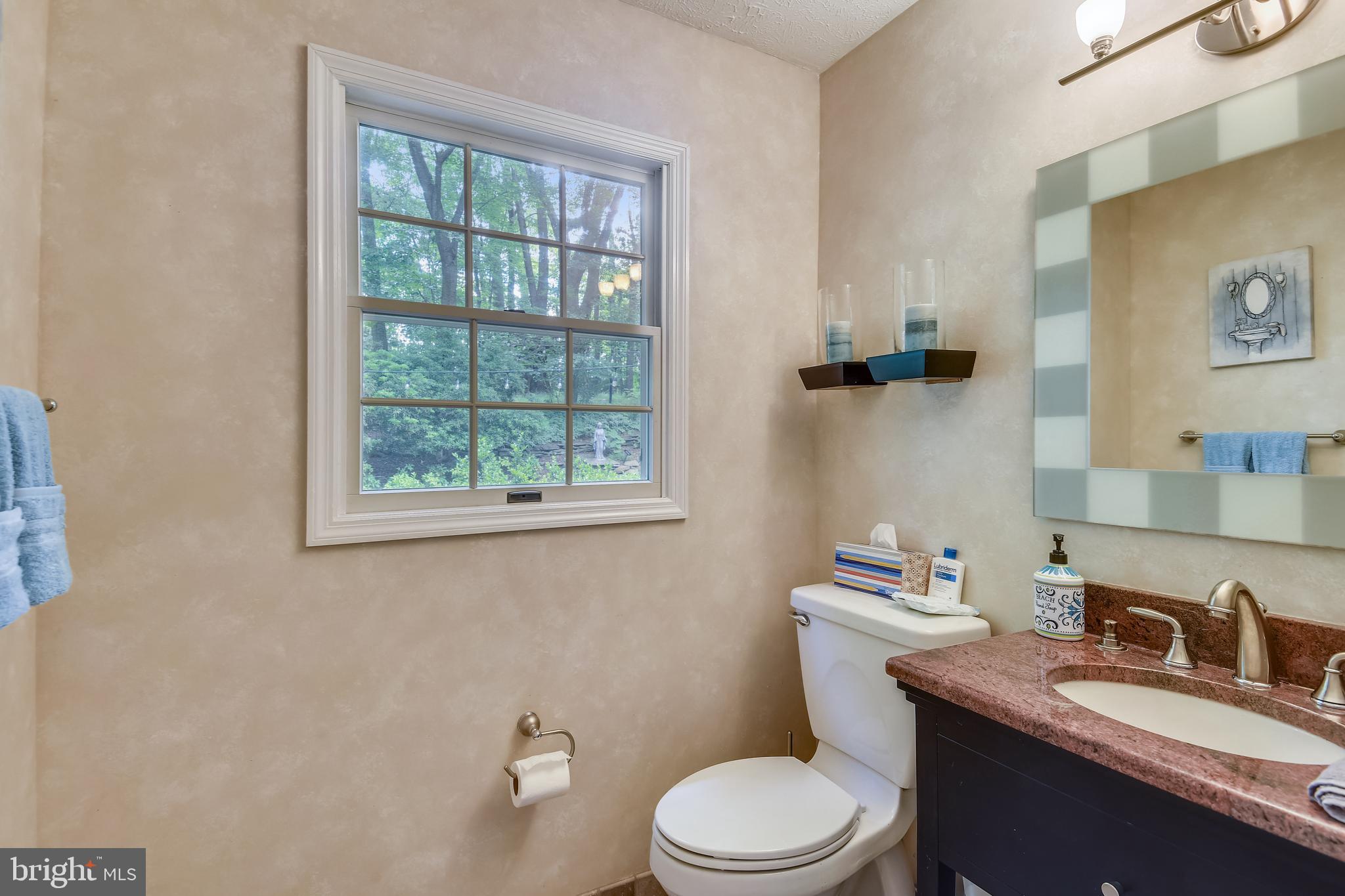 1515 Stuart Road Reston, VA 20194 - Photo 34 of 81 First-Flr Powder Room