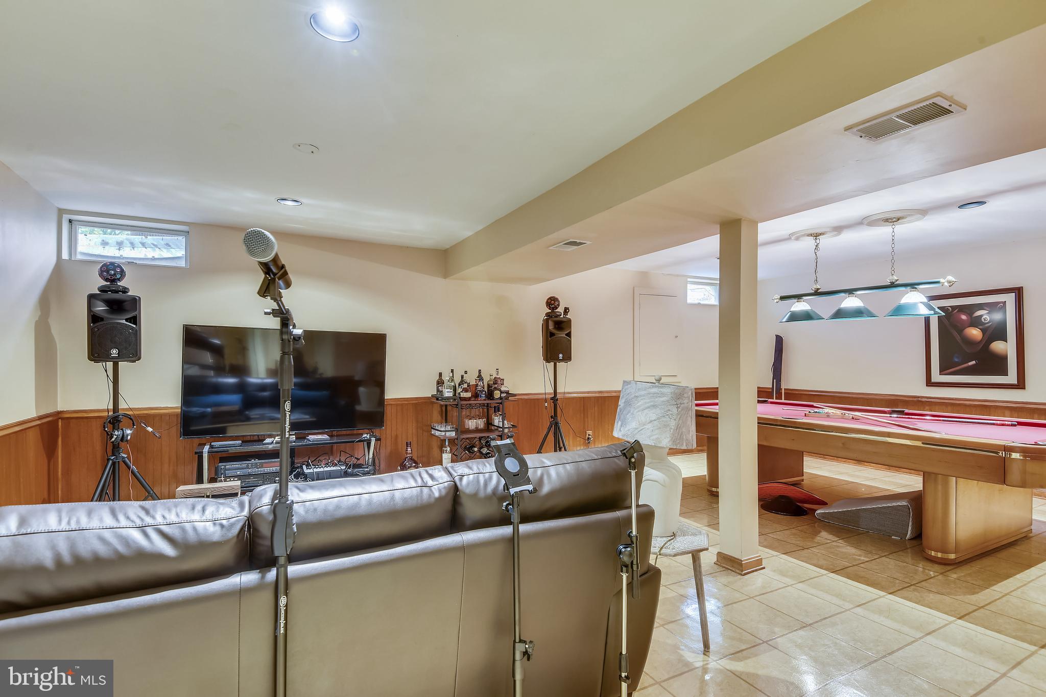 1515 Stuart Road Reston, VA 20194 - Photo 43 of 81 RecRm w/TV entertainment & Pool Table