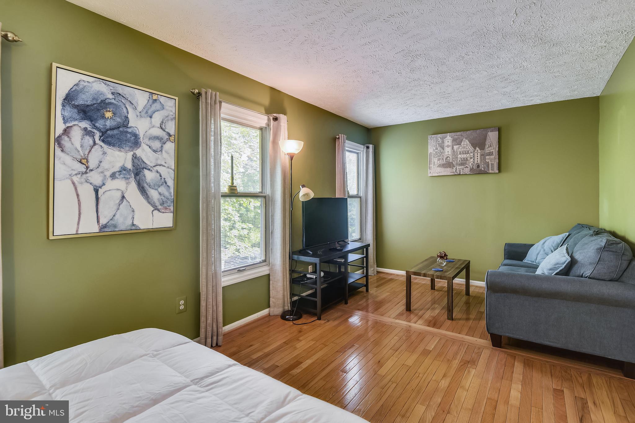 1515 Stuart Road Reston, VA 20194 - Photo 55 of 81 Sitting Area in BR #2